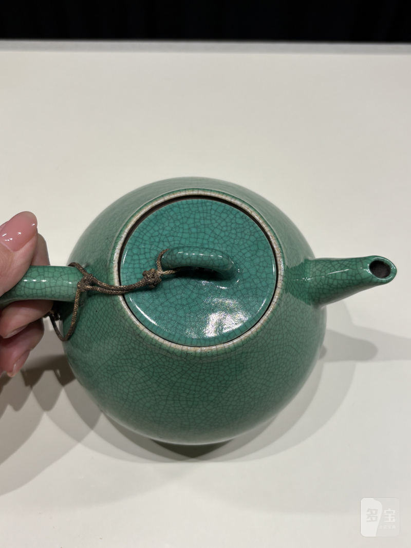清早期 绿哥釉三足茶壶 - 图4